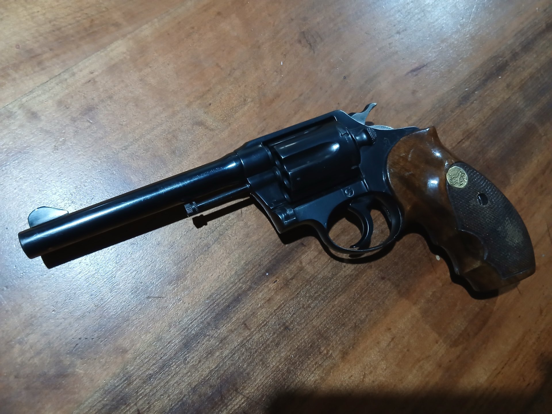 Colt police positive 38 special.